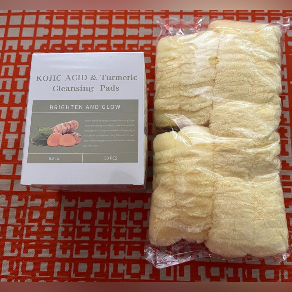 Kojic Acid & Turmeric Cleansing Pads (50pcs)